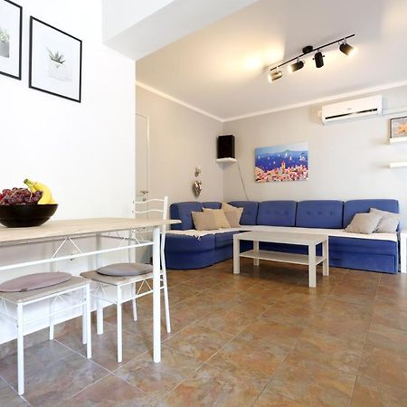 Apartman Don Pag Town Exteriör bild
