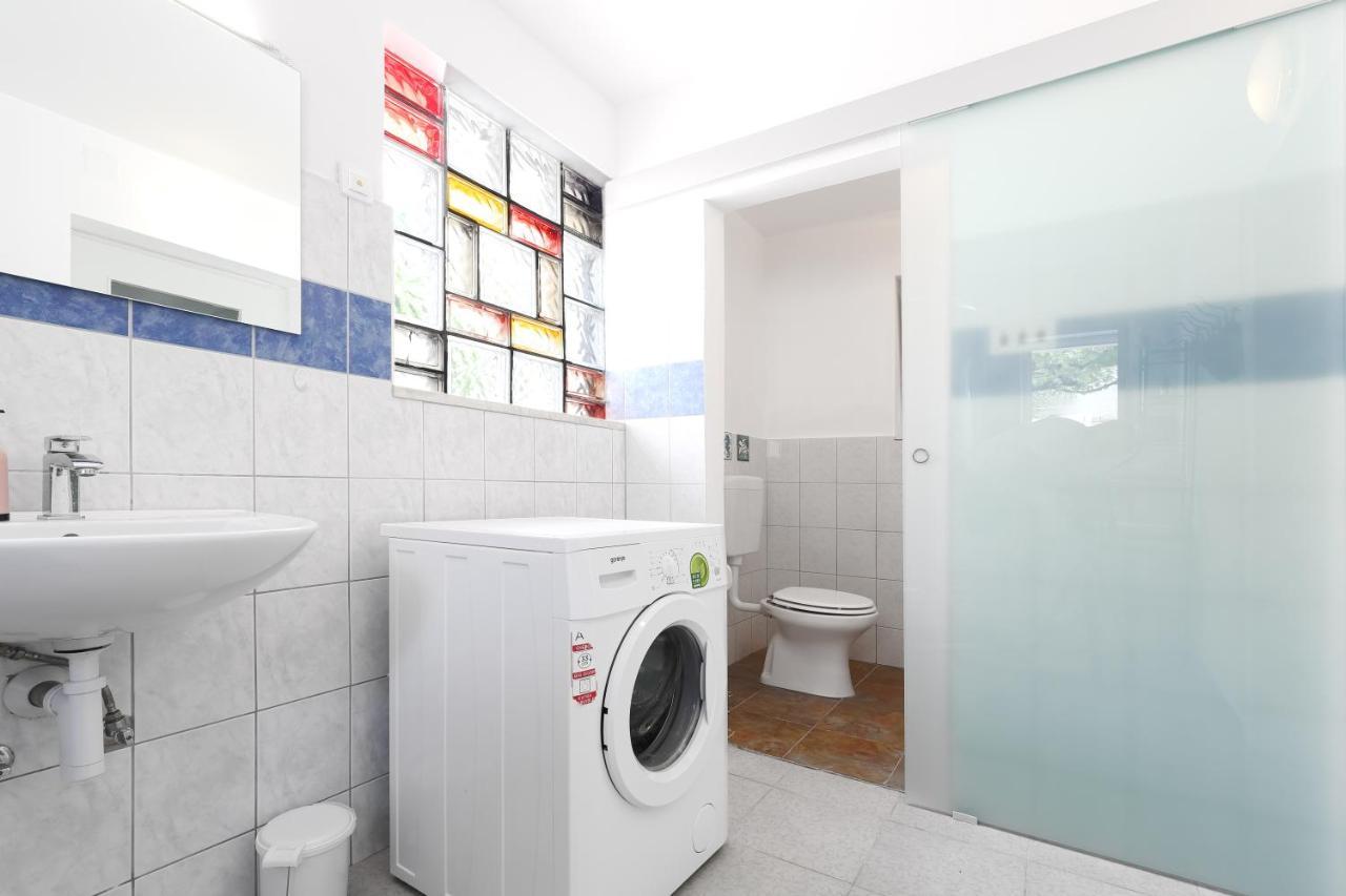 Apartman Don Pag Town Exteriör bild