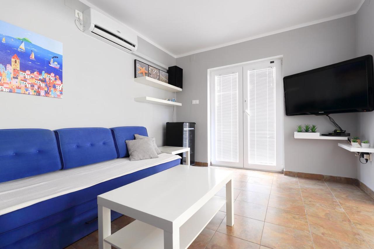 Apartman Don Pag Town Exteriör bild