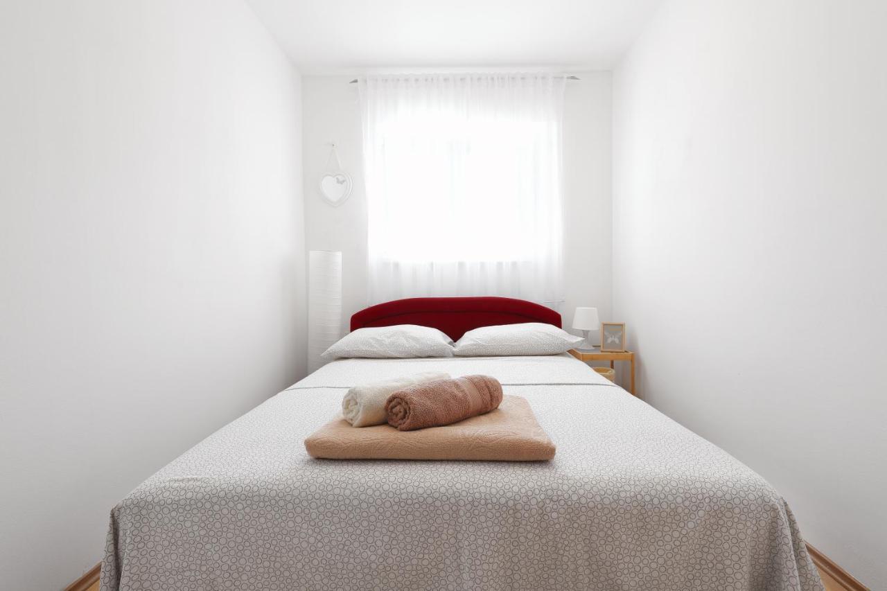 Apartman Don Pag Town Exteriör bild